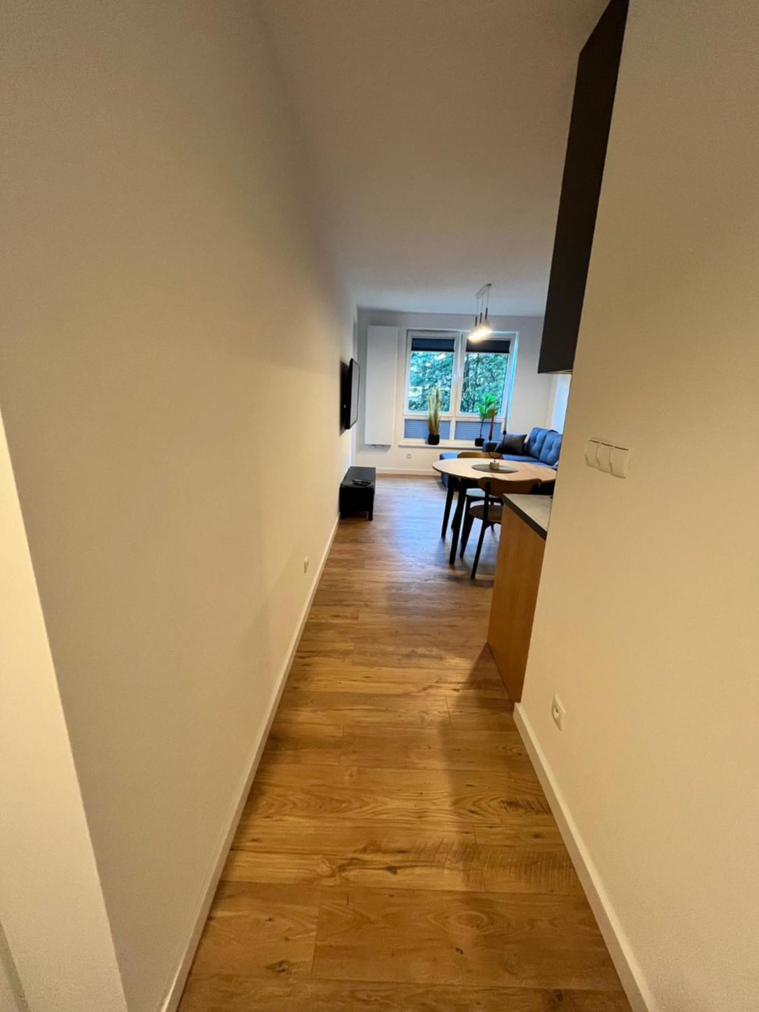 Apartament Julia 1-4 Os Starowapiennikowa 42A Z Balkonem Ze Sniadaniem Kontynentalnym Келце Екстериор снимка