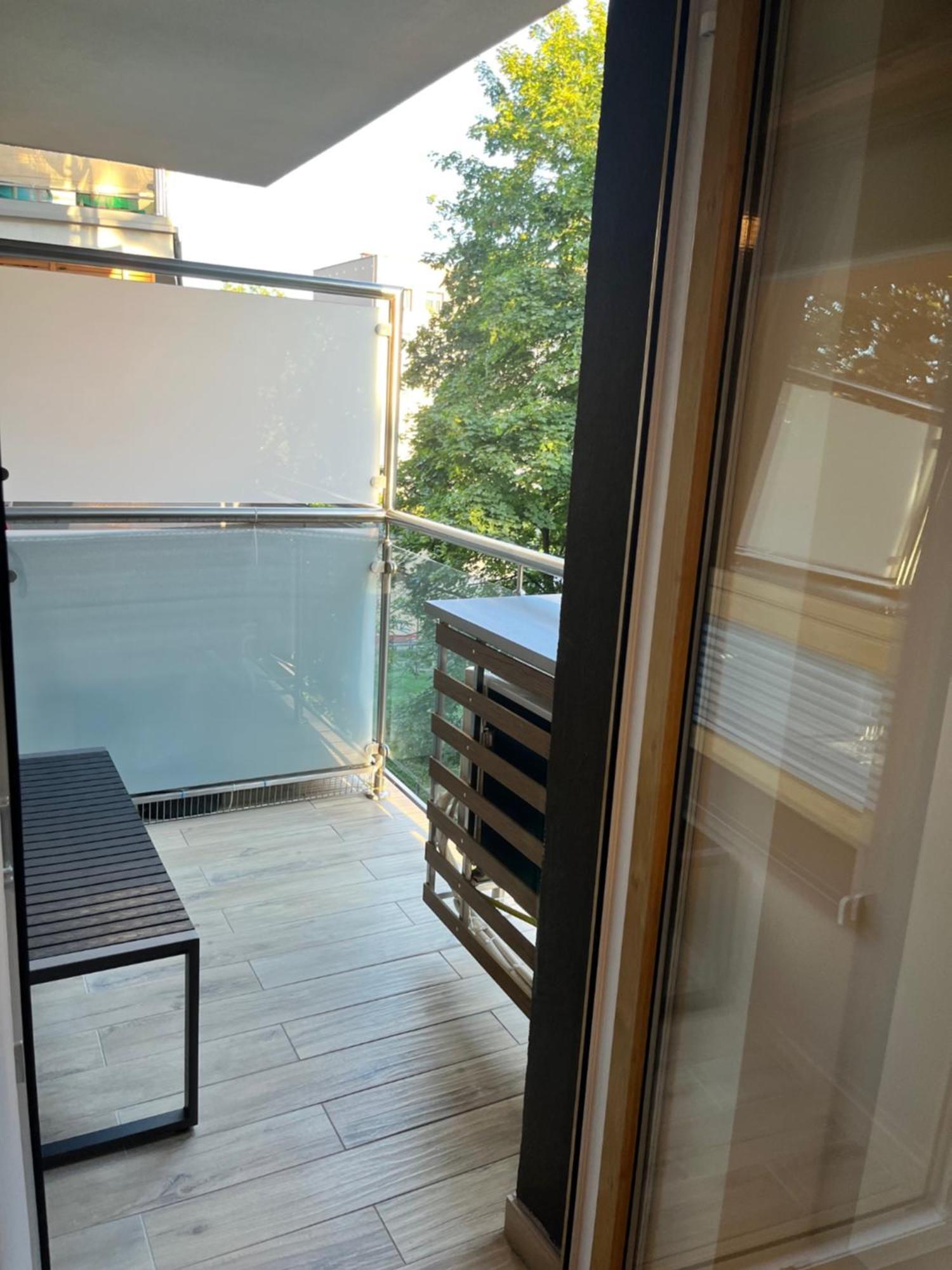 Apartament Julia 1-4 Os Starowapiennikowa 42A Z Balkonem Ze Sniadaniem Kontynentalnym Келце Екстериор снимка